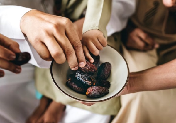 9 Keistimewaan Bulan Ramadhan: Dilipatgandakan Pahala hingga Limpahan Ampunan