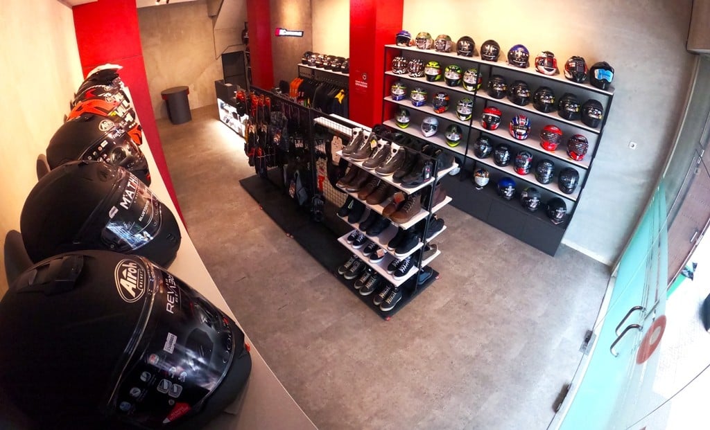 Kembangkan Apparel untuk Penggemar Riding, RC Motogarage Lebarkan Sayap