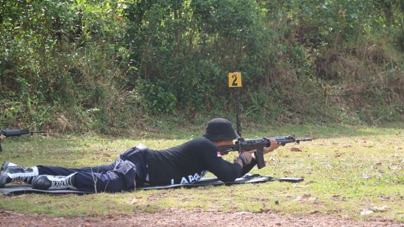 Petugas Lapas Dilatih Menembak, Kanwil Kemenkumham Kalsel: Nyali Saja Tidak Cukup