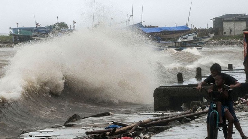 Waspadai Gelombang Tinggi 4 Meter di Perairan Kepulauan Sangihe dan Talaud Besok 