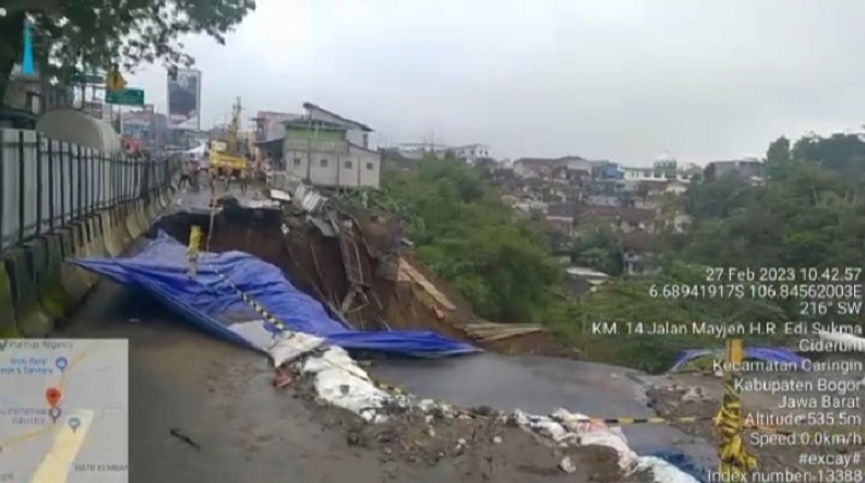 Longsor Susulan di Jembatan Cikereteg, Arus Lalu Lintas Bogor-Sukabumi Dialihkan