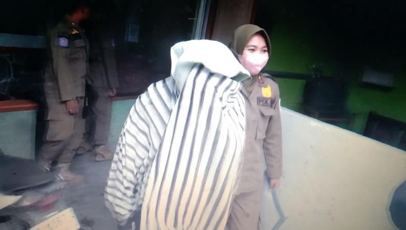  Satpol PP Razia Pasangan Mesum di Kompleks Candi Prambanan, Ada Perempuan Bawa Bayi