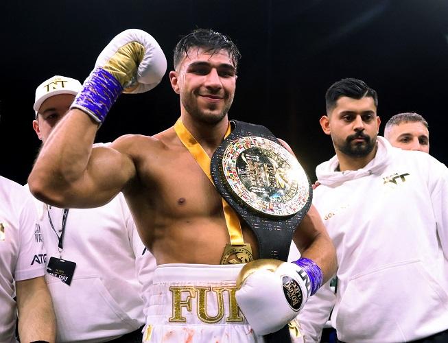 Tommy Fury Hajar Jake Paul 8 Ronde: Ini Kemenangan Putri Saya