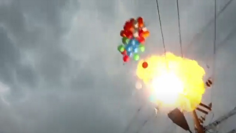 Viral Balon Gas Meledak Tersangkut Kabel Listrik di Asahan