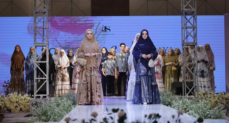 Unik, Koleksi Fashion Lokal Terinspirasi Kemegahan Istana Alhambra Spanyol