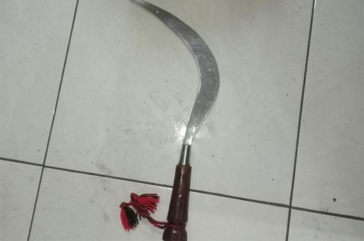 Nongkrong, Pelajar SMP di Bantul Kedapatan Bawa Celurit