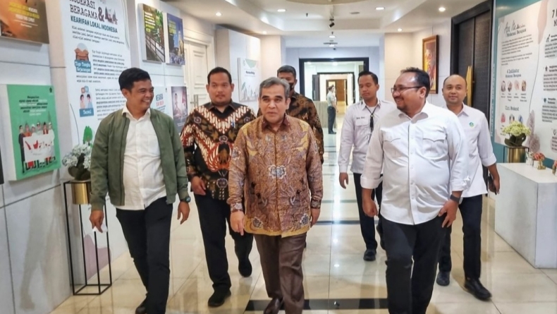 Bertemu Sekjen Gerindra, Gus Yaqut Bahas Kondisi David, Haji hingga Perkembangan Politik