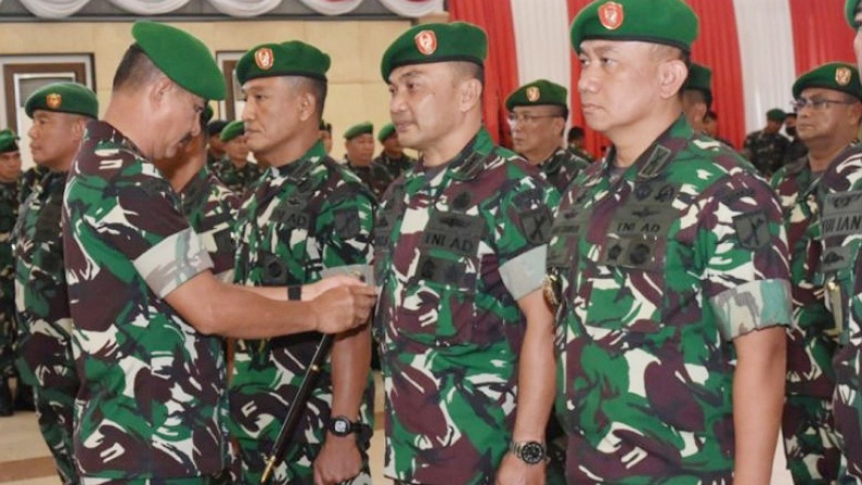Pangdam XIII/Merdeka Sertijab 9 Pejabat Utama Kodam