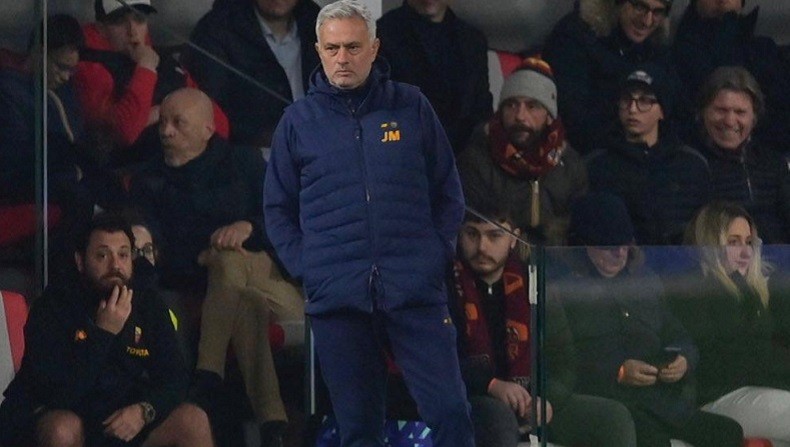 AS Roma Melempem Lawan Feyenoord, Jose Mourinho Singgung Nama Erling Haaland
