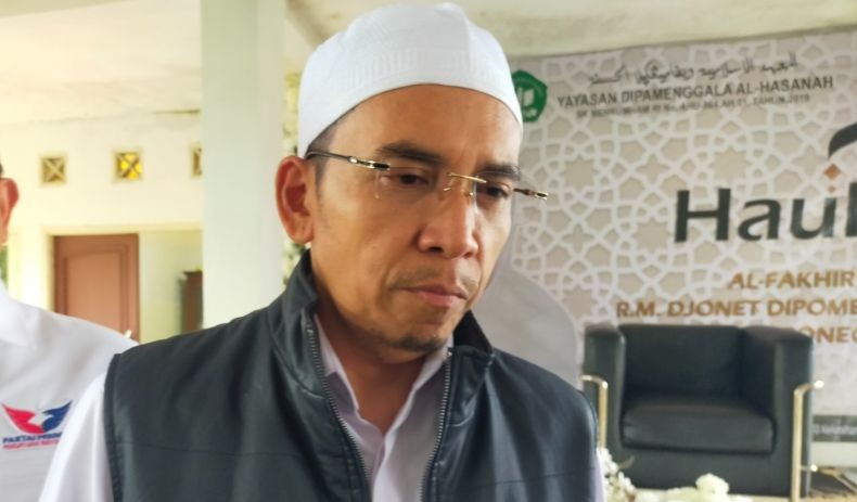 TGB Zainul Majdi Kunjungi Keturunan Pangeran Diponegoro, Berharap Anak Muda Teladani Pahlawan
