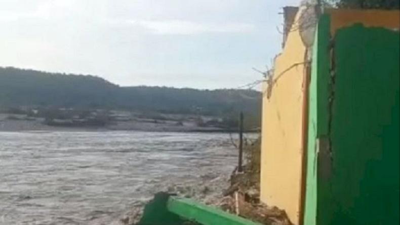 Banjir di Kupang, 3 Rumah Hanyut Terseret Arus Luapan Air Sungai