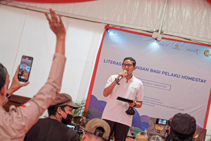 Kunjungi Maros, Sandiaga Uno Fasilitasi Akses Pembiayaan Desa Wisata