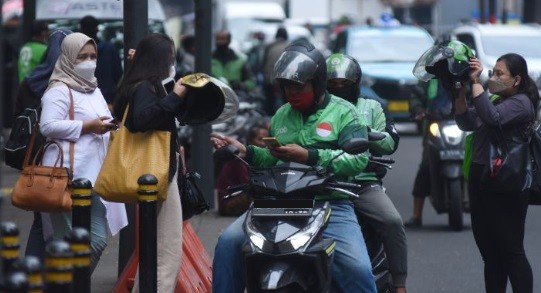 Musim Hujan Rawan Kecelakaan, Bisakah Pengguna Transportasi Online Dapat Asuransi