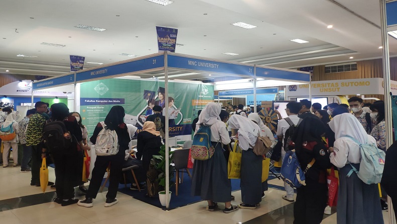 MNC University Hadir pada 3rd Jabar-Banten Campus Update 2023 di Bandung