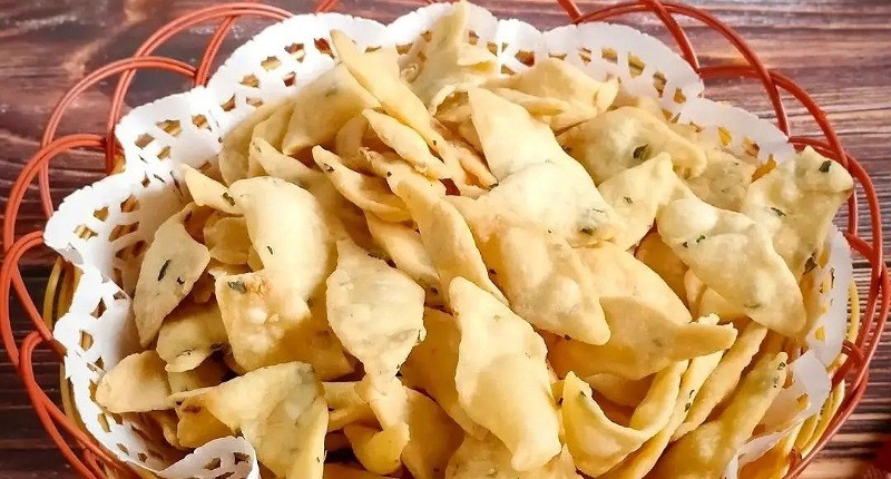 Resep Kue Bawang Renyah dengan Bahan Sederhana dan Rasanya Enak