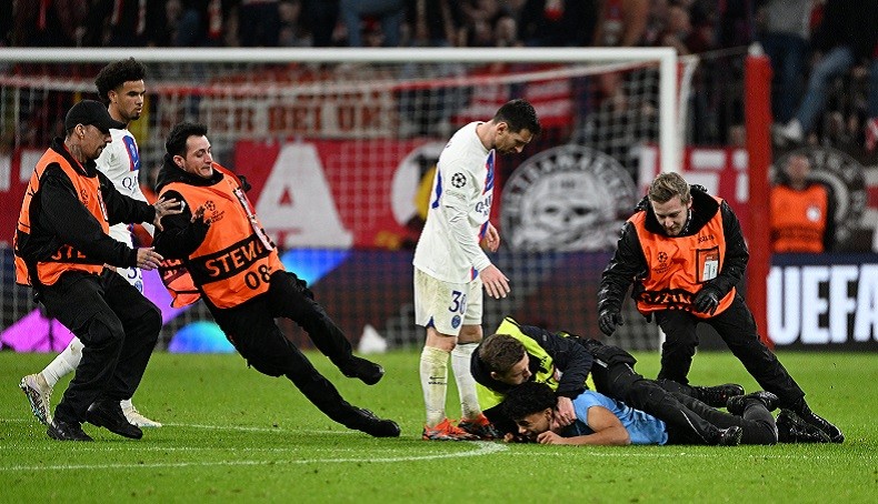 Kecewa Timnya Tersingkir, Penggemar PSG Coba Serang Lionel Messi