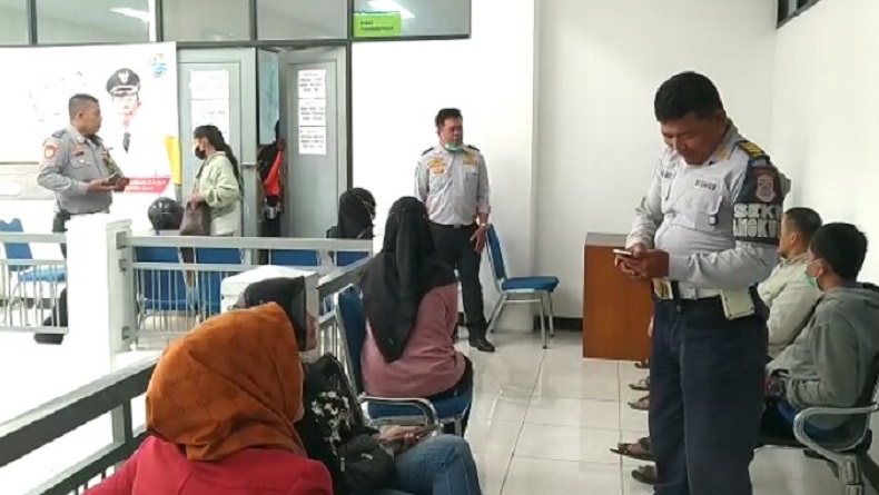 Warga Cimahi Serbu Mudik Gratis, Rela Antre sejak Pagi