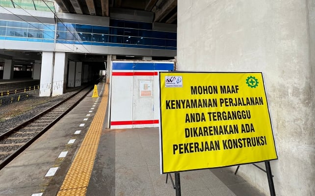 Kemenhub Mulai Bangun 5 Tangga Tambahan di Stasiun Manggarai demi Urai Kepadatan 