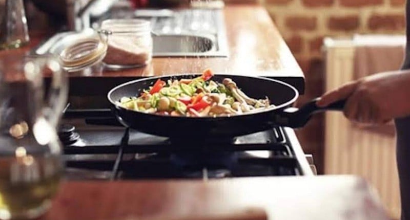5 Peralatan Dapur Ini Wajib Ada di Rumah, Masak Jadi Mudah dan Sehat!