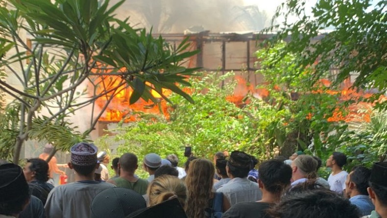 Kebakaran Hari Ini di Gili Trawangan, 10 Kamar Kos Rata dengan Tanah