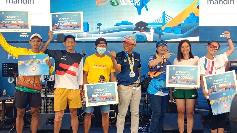 Ramaikan ITB Ultra Marathon 2022, Ribuan Pelari Selesaikan Rute Jakarta-Bandung 