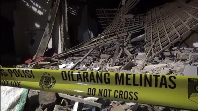 Ledakan di Malang, Polisi Temukan 4 Kantong Bubuk Petasan dan Kembang Api 