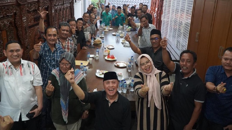 Kades dari Purwasuka dan Sumedang Dukung Iwan Bule Maju Pilgub Jabar 2024