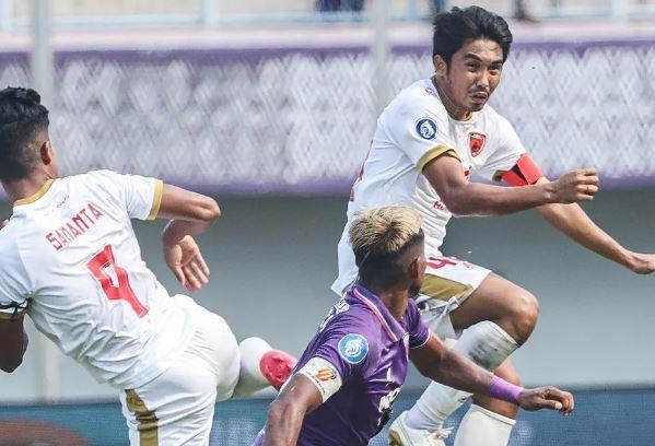 Hasil Liga 1: Yuran Fernandes Kartu Merah, PSM Ditahan Imbang Persita