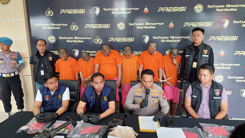6 Polisi Gadungan Rampok Warga Jakbar, Modus COD Sepeda Motor