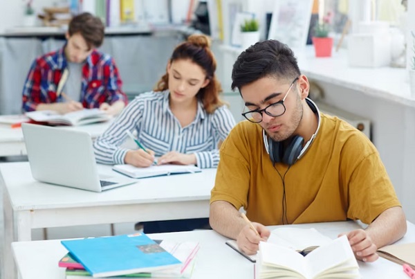 11 Contoh Soal PTS IPA Kelas 8 Semester 2 dan Kunci Jawabannya Lengkap