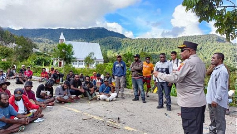 Warga Palang 2 Jembatan di Yalimo, Kapolres Turun Langsung Negosiasi