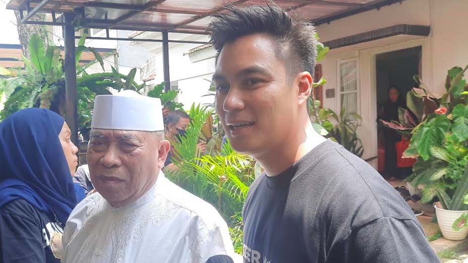 Hadir di Rumah Duka Nani Wijaya, Baim Wong: Niat Saya Tulus Bukan Buat Konten