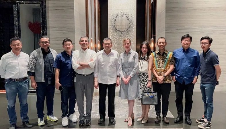 Hary Tanoe Berdiskusi dengan Eksekutif YouTube