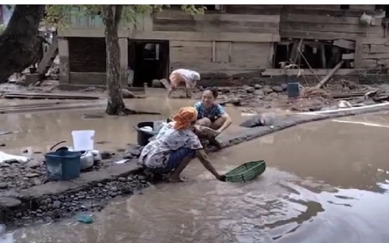 Keluhan Korban Banjir di Lahat, Kesulitan Air Bersih dan Listrik Masih Padam 