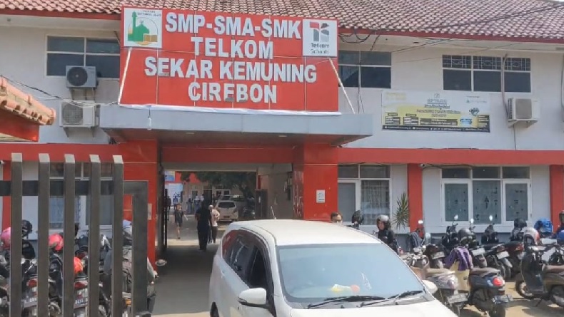 Guru di Cirebon Dipecat gegara Komentar Kasar ke Gubernur, SMK Telkom: MS Langgar Etika