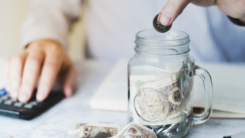 Cara Menghemat Uang Gaji Bulanan untuk Persiapan Mudik