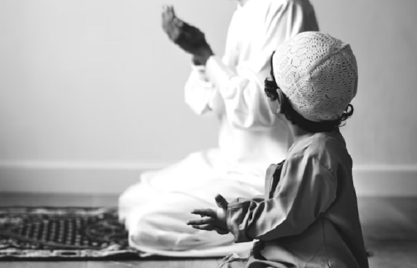 Bacaan Doa Setelah Sholat Tarawih Sendiri: Arab, Latin, dan Arti