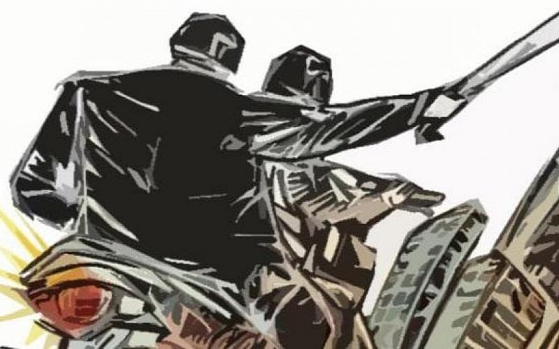 Ngeri! Nasabah Bank Dibacok Perampok di Bekasi, Uang Rp450 Juta Nyaris Raib!