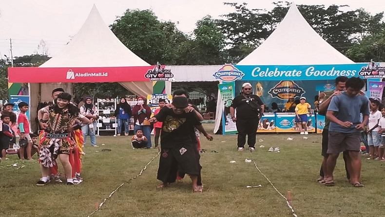 Reog dan Permainan Tradisional Meriahkan Konser Musik GTV Love Solo