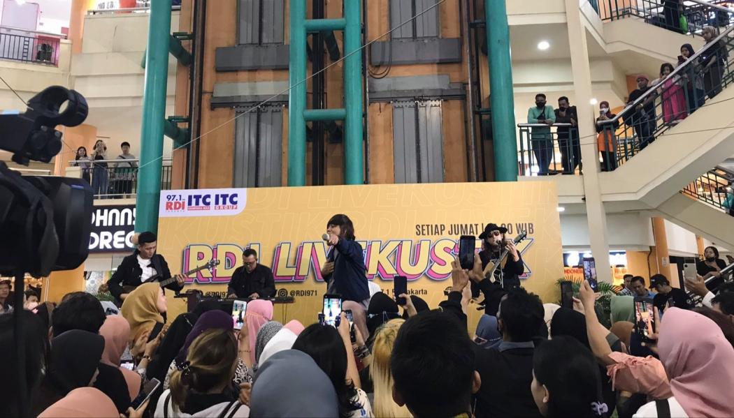 Nostalgia Bareng Merpati dan Angkasa Band di RDI Livekustik
