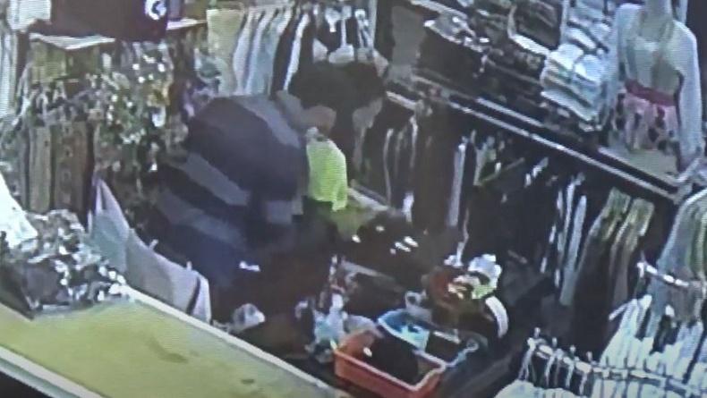 Viral Bule di Bali Kuras Habis Uang di Mesin Kasir, Karyawan Toko Diduga Terhipnotis