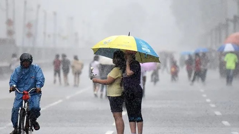 Waspada, 5 Daerah di Kaltim Berpotensi Hujan Disertai Petir Minggu-Senin