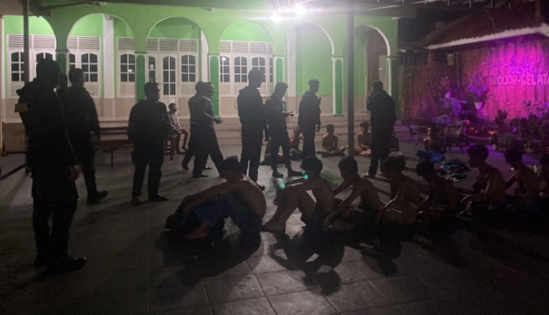 20 Remaja Bawa Sajam di Bogor Diamankan, Diduga Hendak Tawuran
