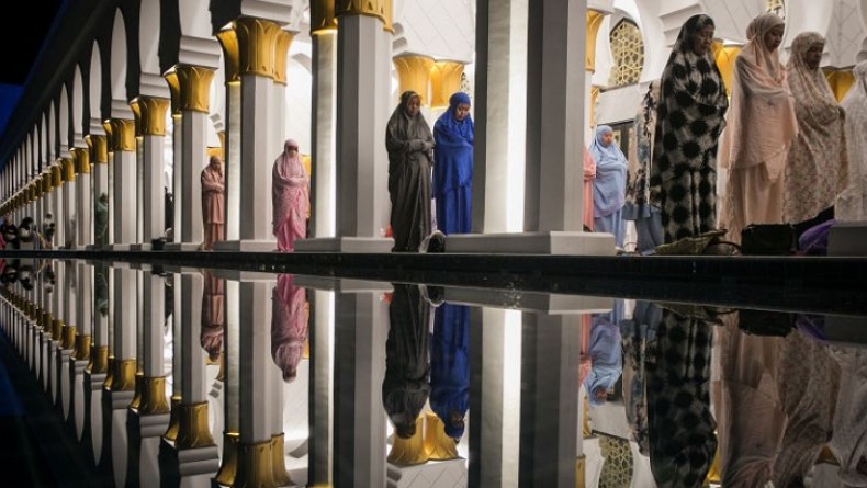 Fadhilah Sholat Tarawih Malam ke 28, Diangkat 1.000 Derajat Bagi yang Menjalankannya