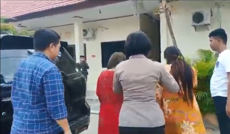 Kronologi Polisi Tangkap 2 Wanita asal Indonesia dan Malaysia Bawa 4 Kg Sabu
