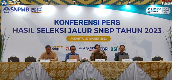 Kenapa Ada Uang Sumbangan di Jalur Mandiri? Ini Penjelasan Kemendikbudristek