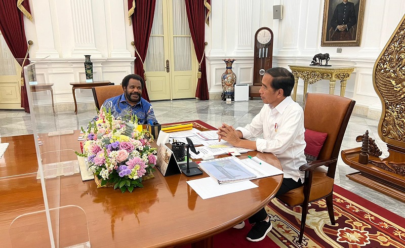 Kerendahan Hati Prabowo Dukung Jokowi Jadi Alasan Dukungan Masyarakat Adat Papua