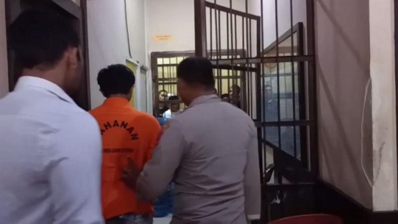 Dapat Firasat saat Tarawih, Suami Pulang Rumah Pergoki Istri Bersetubuh dengan Tetangga