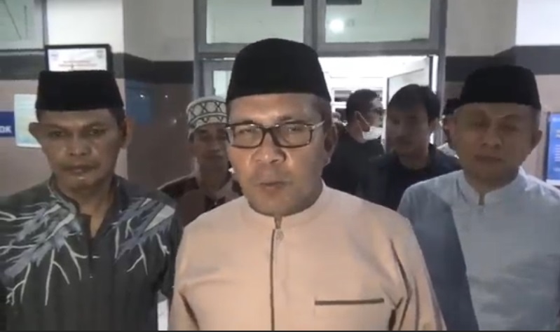 Kubah Masjid Roboh, Wali Kota Makassar: Demi Keamanan Kita Tutup Dulu Sementara