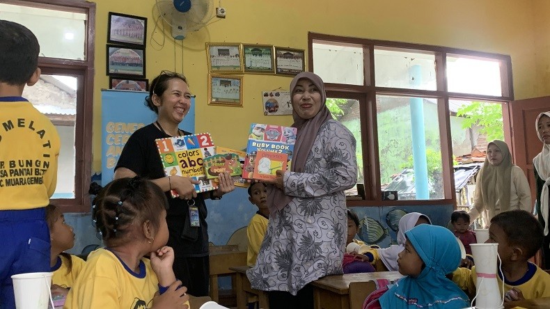 Orang Tua Murid Sambut Baik Program Bagi Buku MNC Peduli: Memfasilitasi Anak-Anak